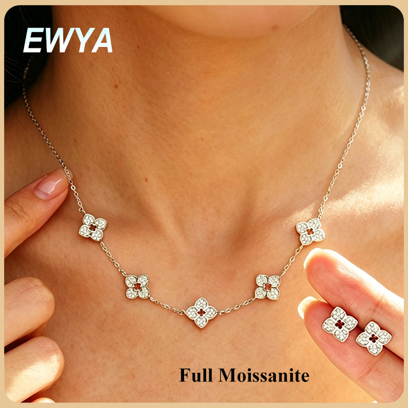 Diamond Stud Earrings - Collana a Catena EWYA a Forma