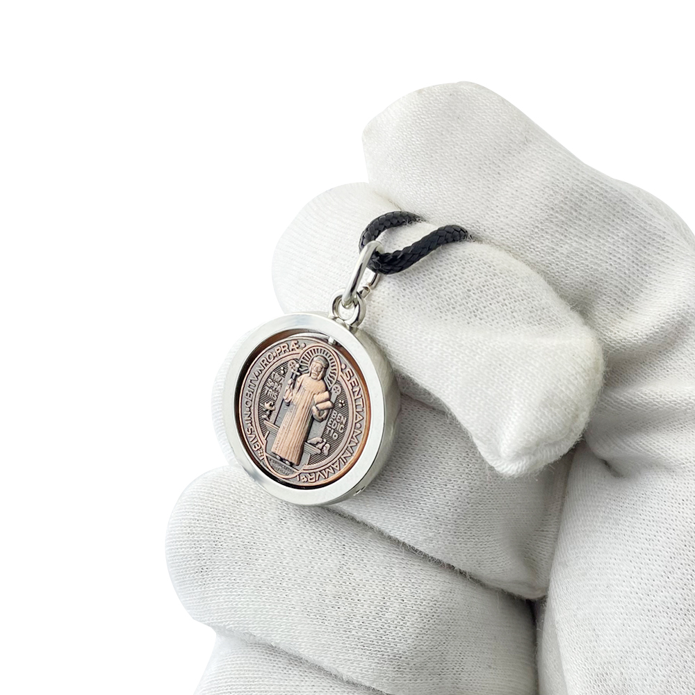 Jewelry & Watches Sp Z Oo Janów Lubelski - Nuova Collana con Medaglia di San