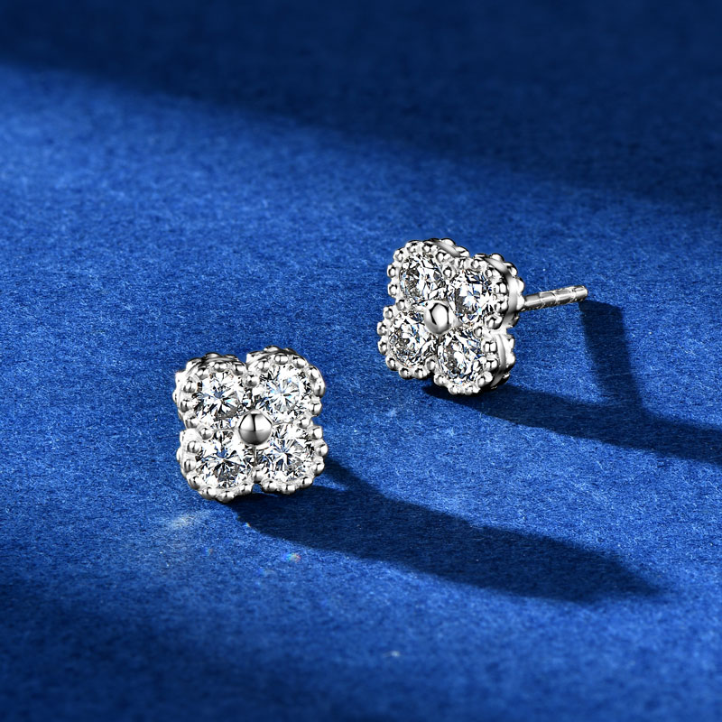 Set di gioielli con fiore di t - Diamond Stud Earrings recensione e prezzo