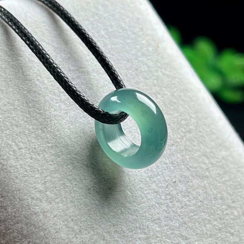 Anello con Ciondolo Smeraldo N - Jewelry & Watches Sp Z Oo Janów Lubelski recensione e prezzo
